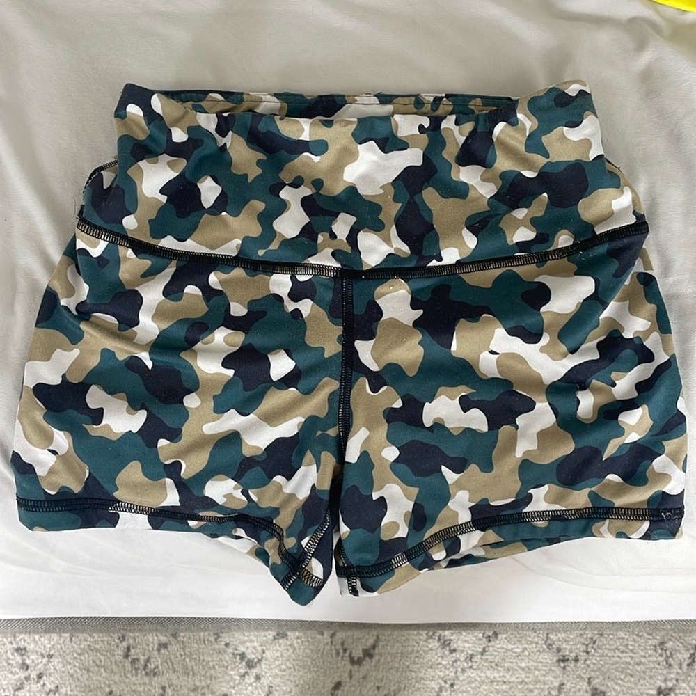 Fleo shorts